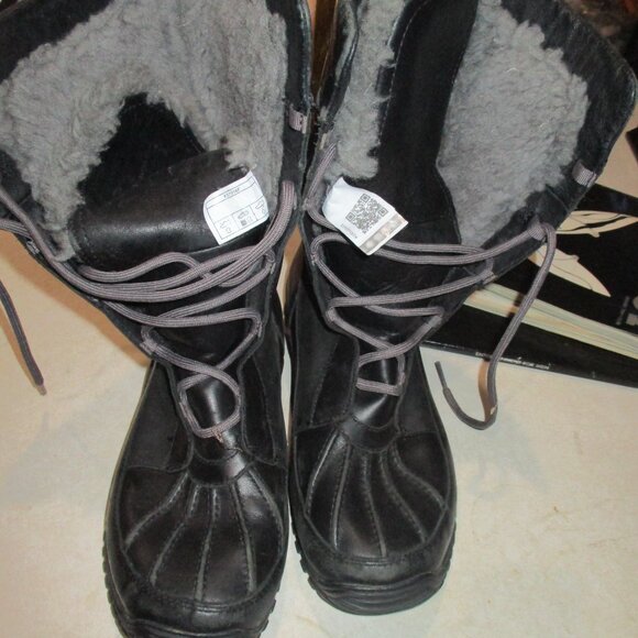 UGG waterproof rugged black/gray Lace-Up Winter Boots 8.5 - Picture 7 of 9